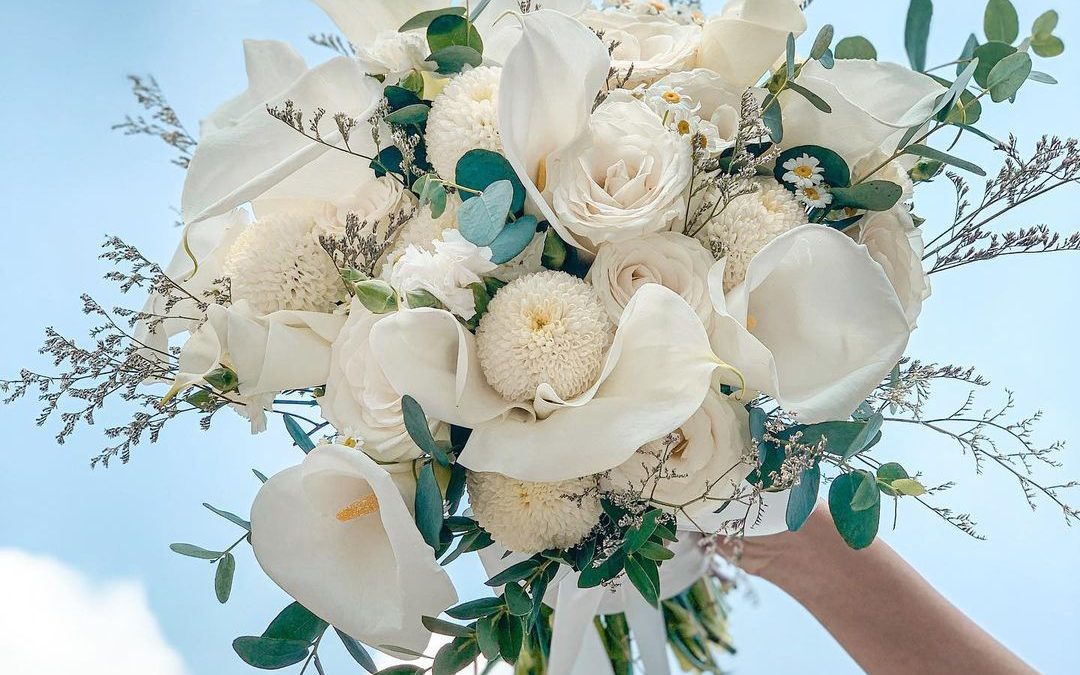 White Calla + Pompoms + Roses