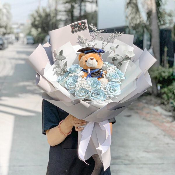 Sky Blue Graduation Bouquet (10 roses) – Blurette Florist